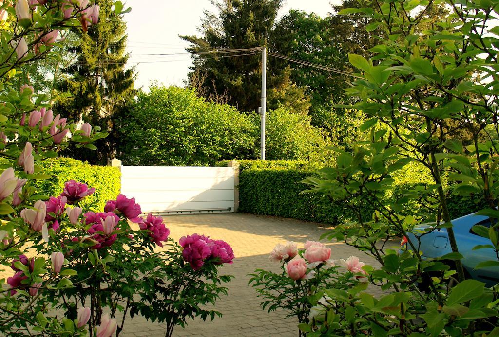 Bed and Breakfast Les Deux Chenes La Chapelle-Sur-Erdre Exteriér fotografie