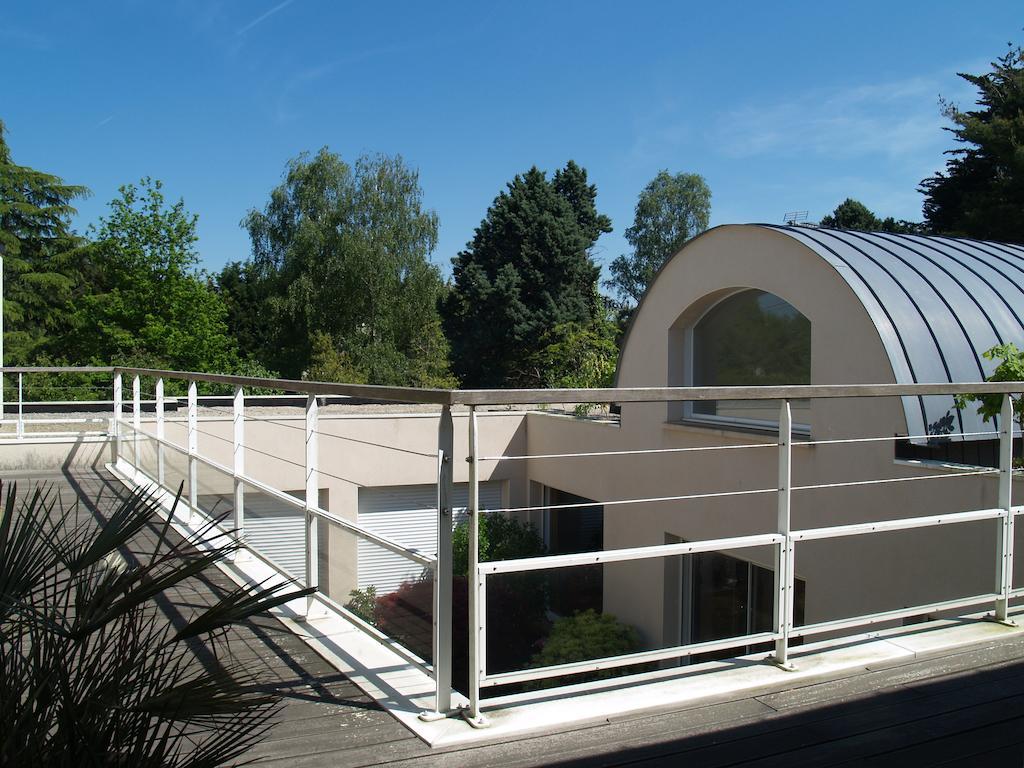 Bed and Breakfast Les Deux Chenes La Chapelle-Sur-Erdre Exteriér fotografie